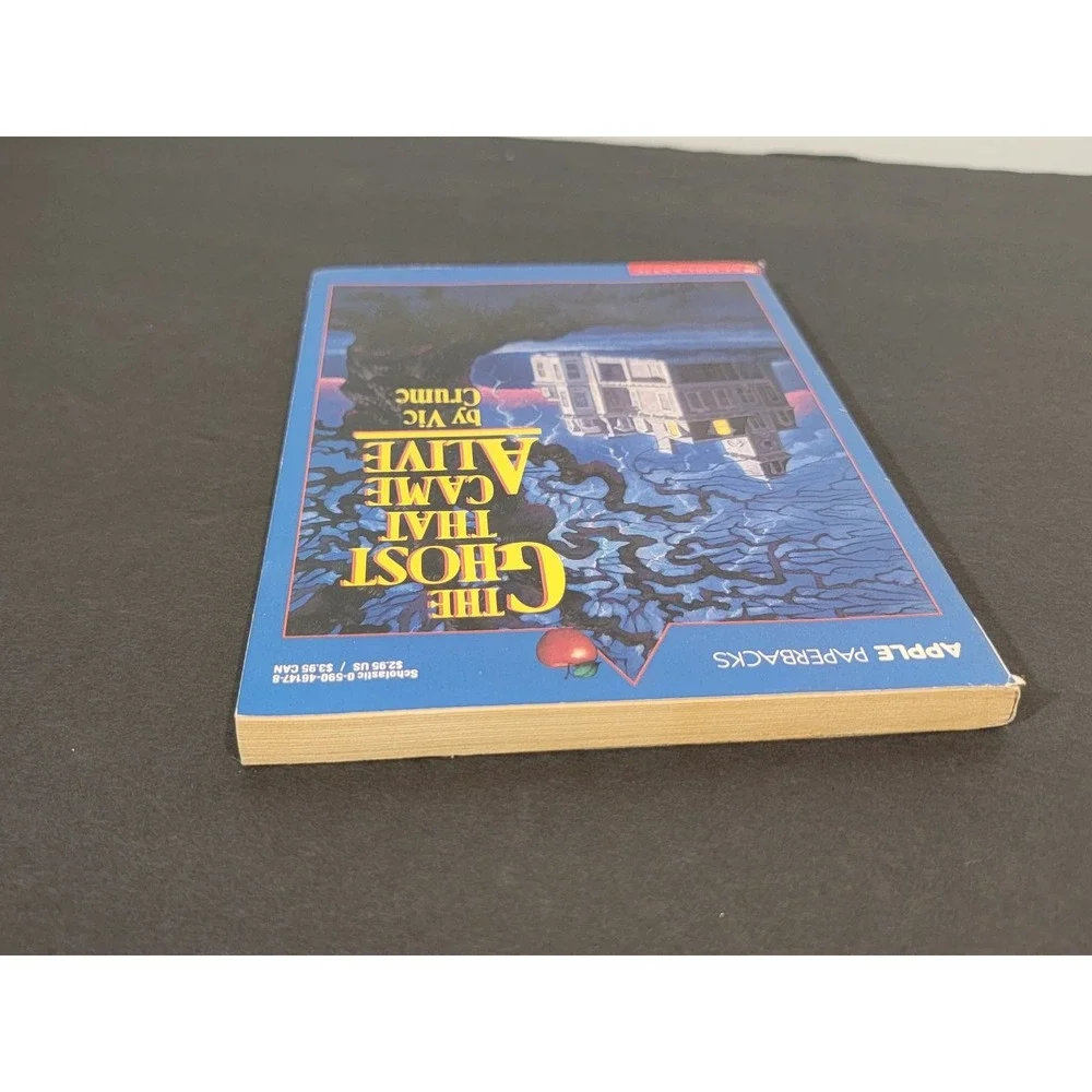 The Ghost That Came Alive Vic Crume 1992‎ Apple Paperbacks Scholastic
